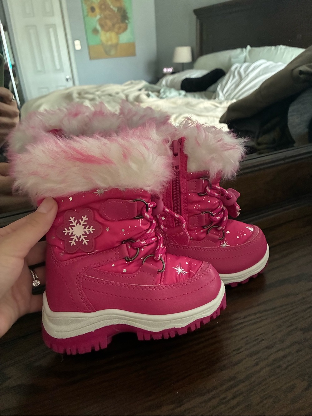 Toddler snow boots